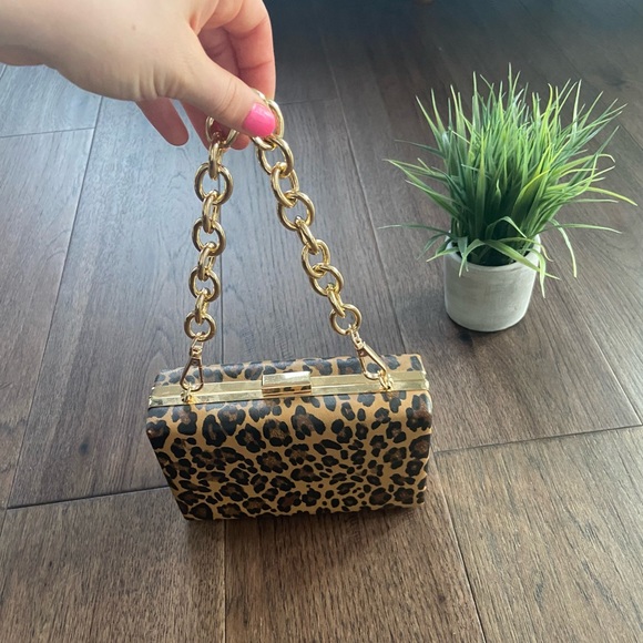 Cheetah Print Handbag - Picture 2 of 3